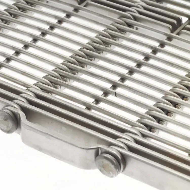 Eye Link Wire Belt